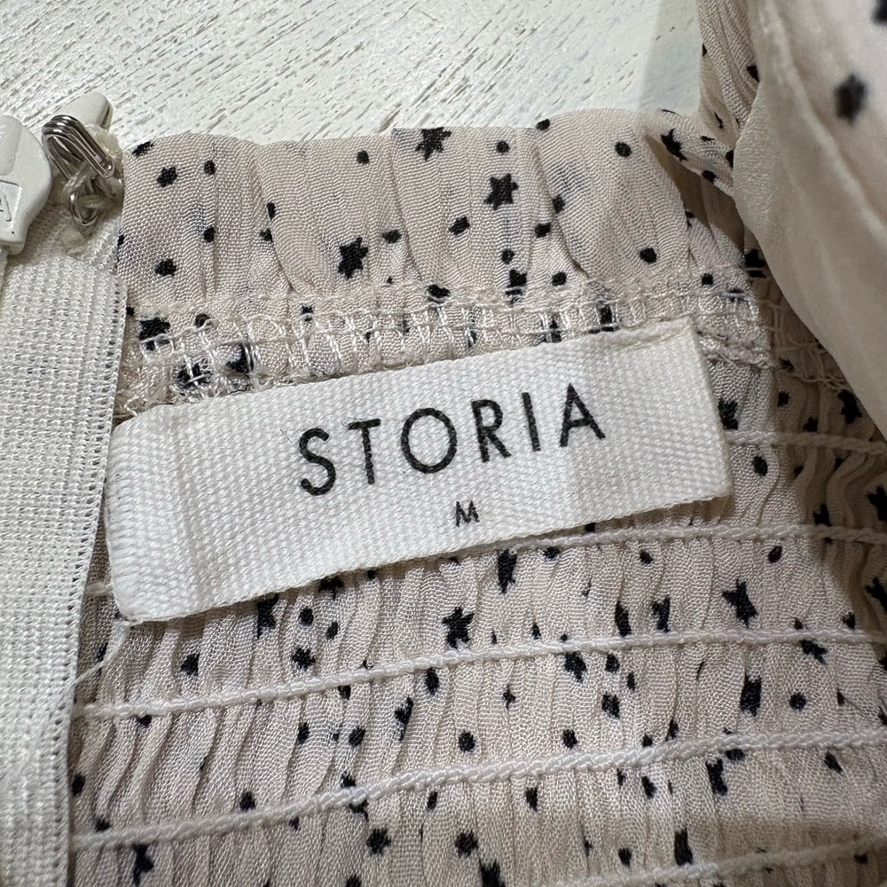 Storia Smocked Ruffle Star Print Mini Dress Size Medium - Picture 7 of 8